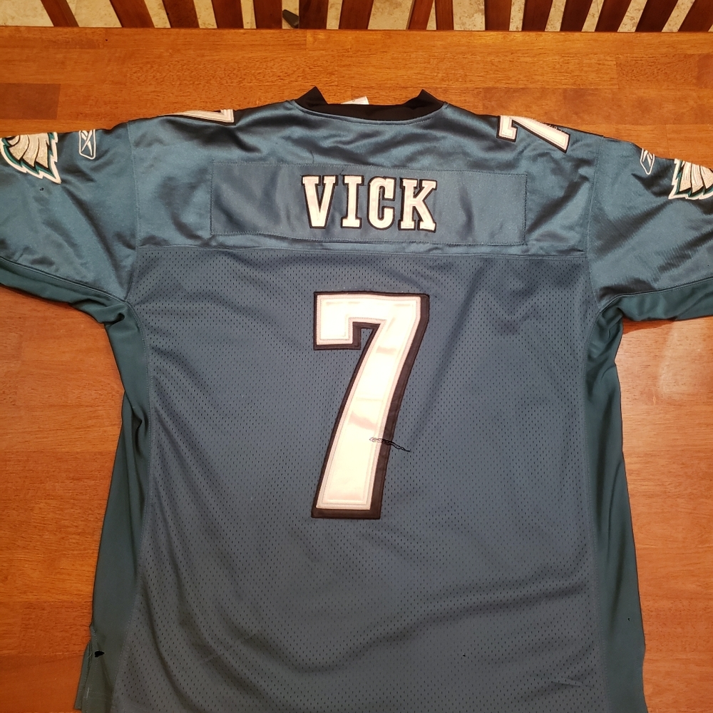 Mens L Reebok Vick Eagles Jersey